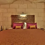 Hotel The Owl Cave 3*