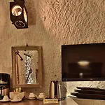 The Owl Cave Hotel Göreme