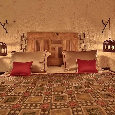 The Owl Cave 酒店 3*