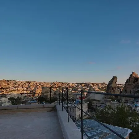 The Owl Cave 3* 格雷梅