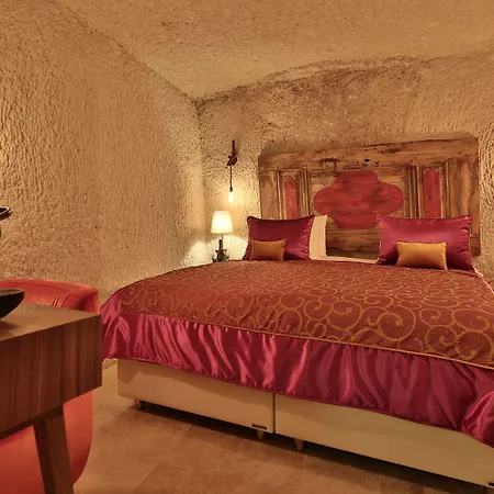 The Owl Cave 3* Göreme