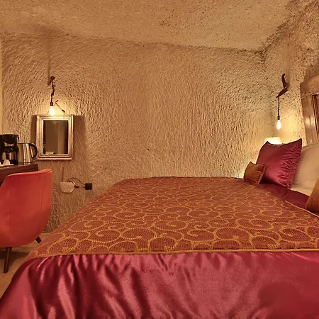 Hotel The Owl Cave 3*