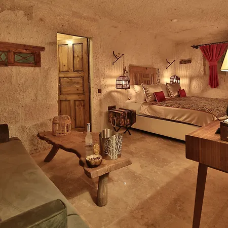 The Owl Cave 酒店 3*