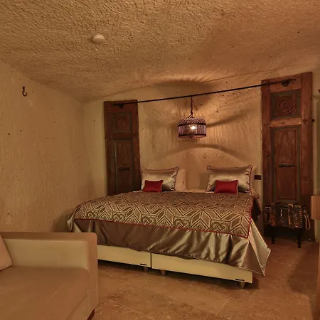 The Owl Cave 3*