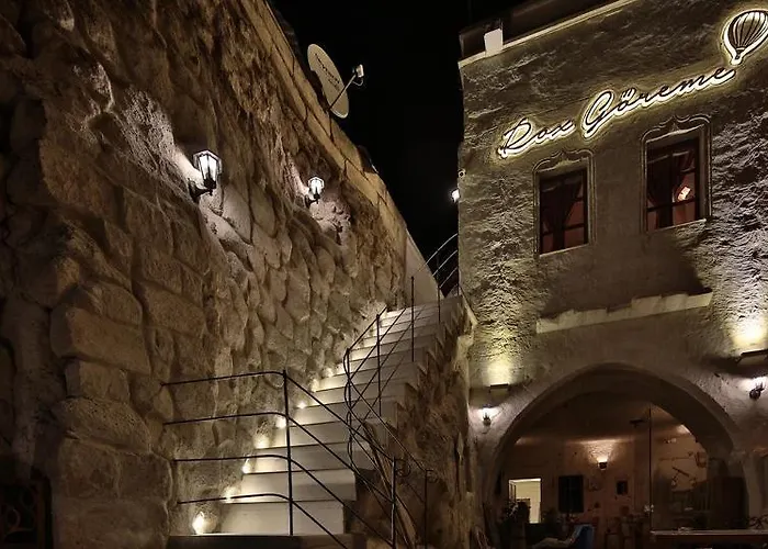 The Owl Cave 3* גורמה