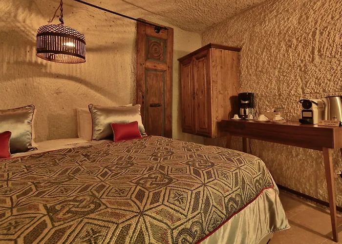 מלון The Owl Cave