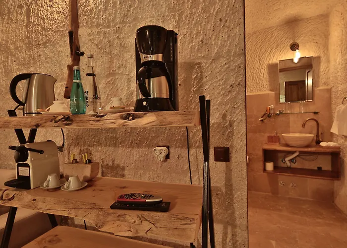 מלון The Owl Cave