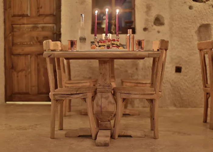 מלון The Owl Cave