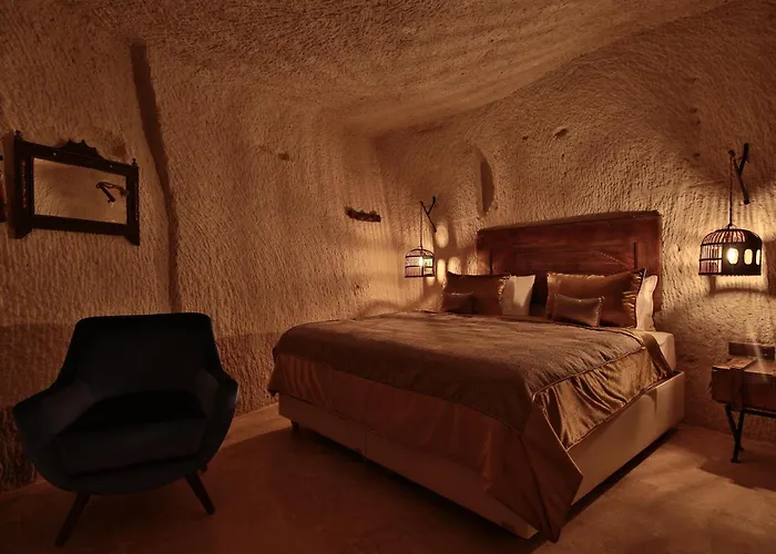 The Owl Cave מלון