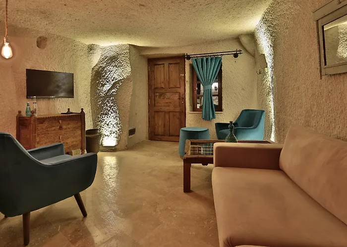 The Owl Cave 3* Γκόρεμε